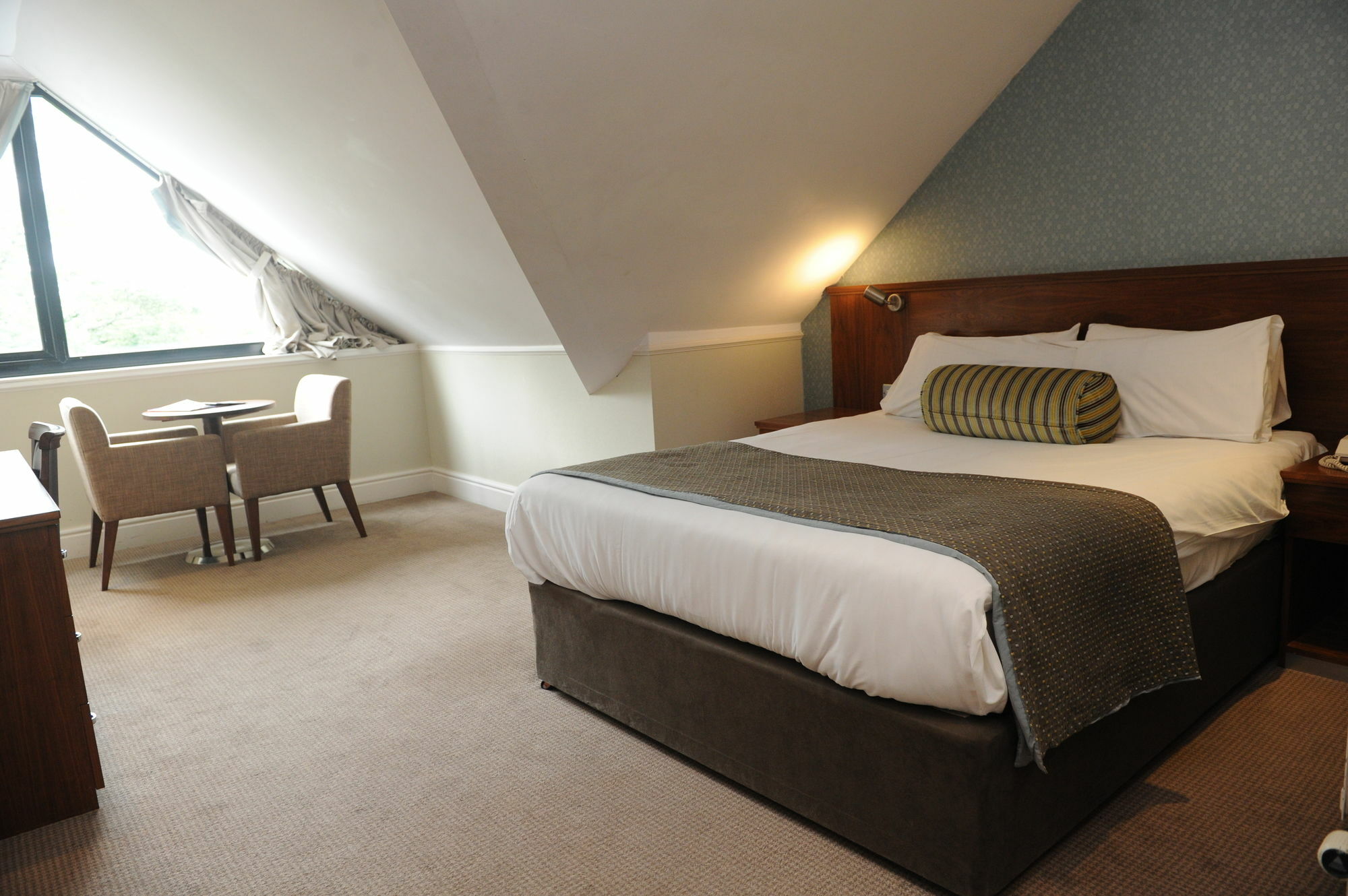 Hall Hotel; Bw Signature Collection 4* Hellaby